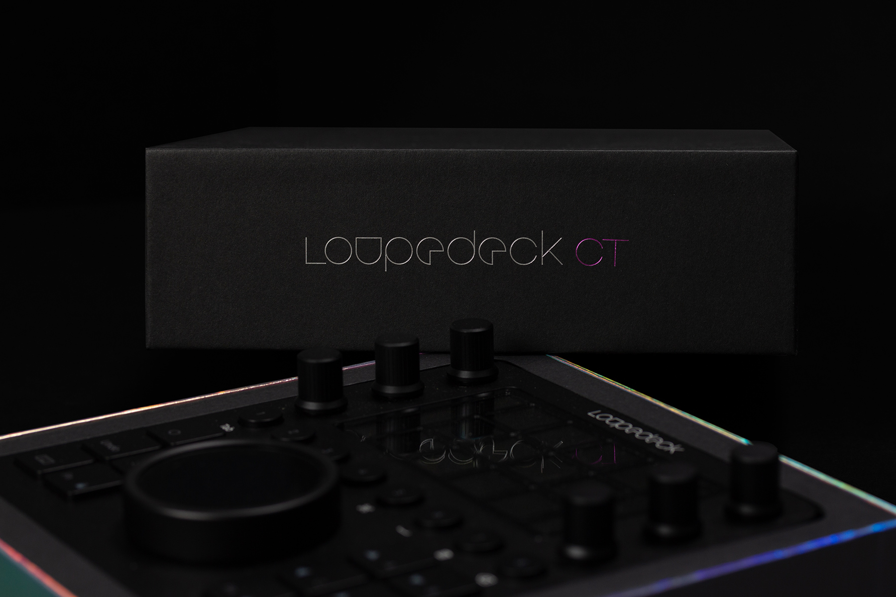 Loupdeck CT packaging design